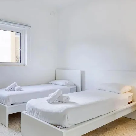 Rokna - Seafront - Center By Haven And Keys Apartman